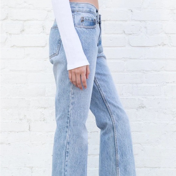 Brandy Melville Quinn Jeans - Picture 10 of 12